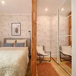 Urban Charm Studio - City Centre