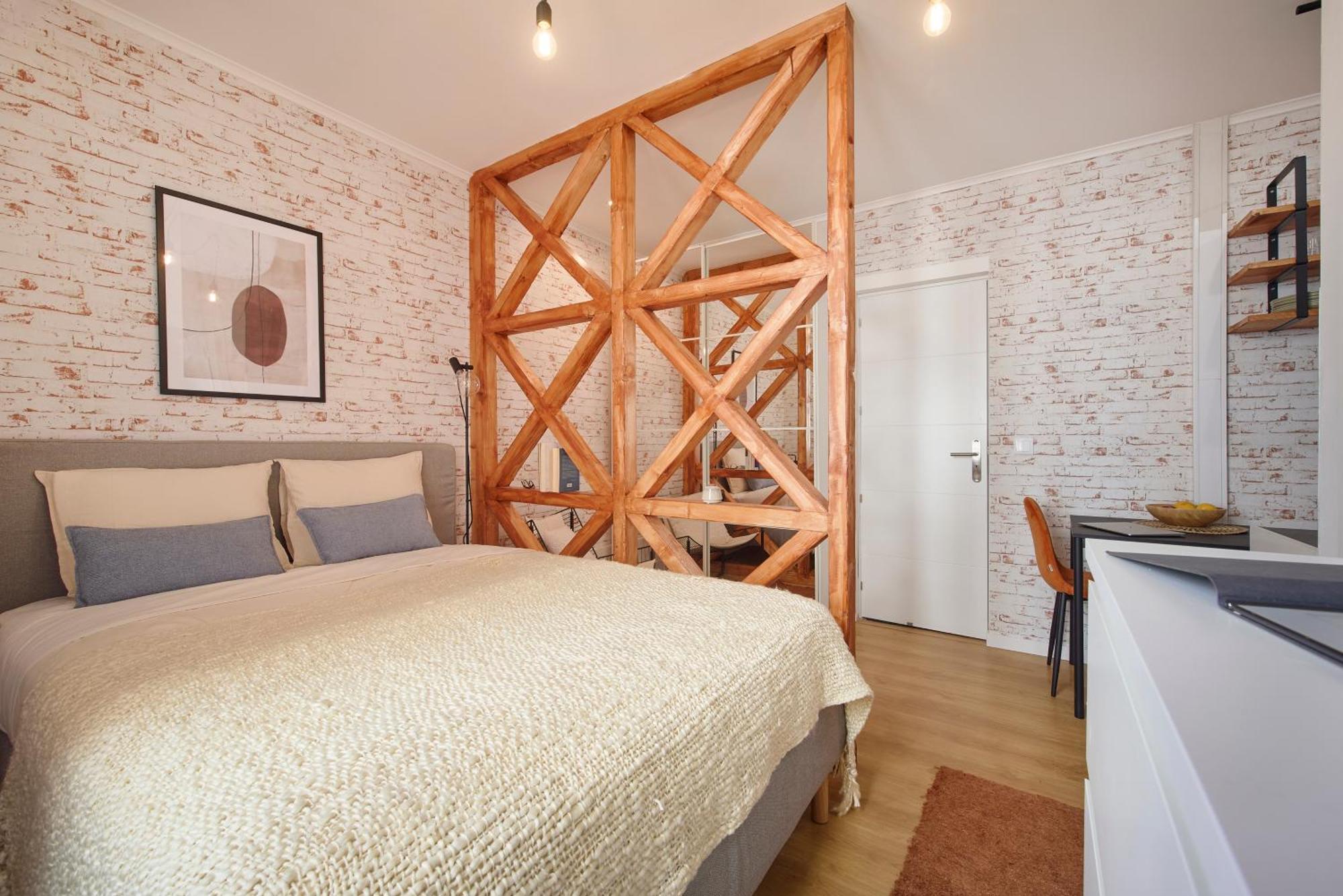 Urban Charm - Centre Apartment