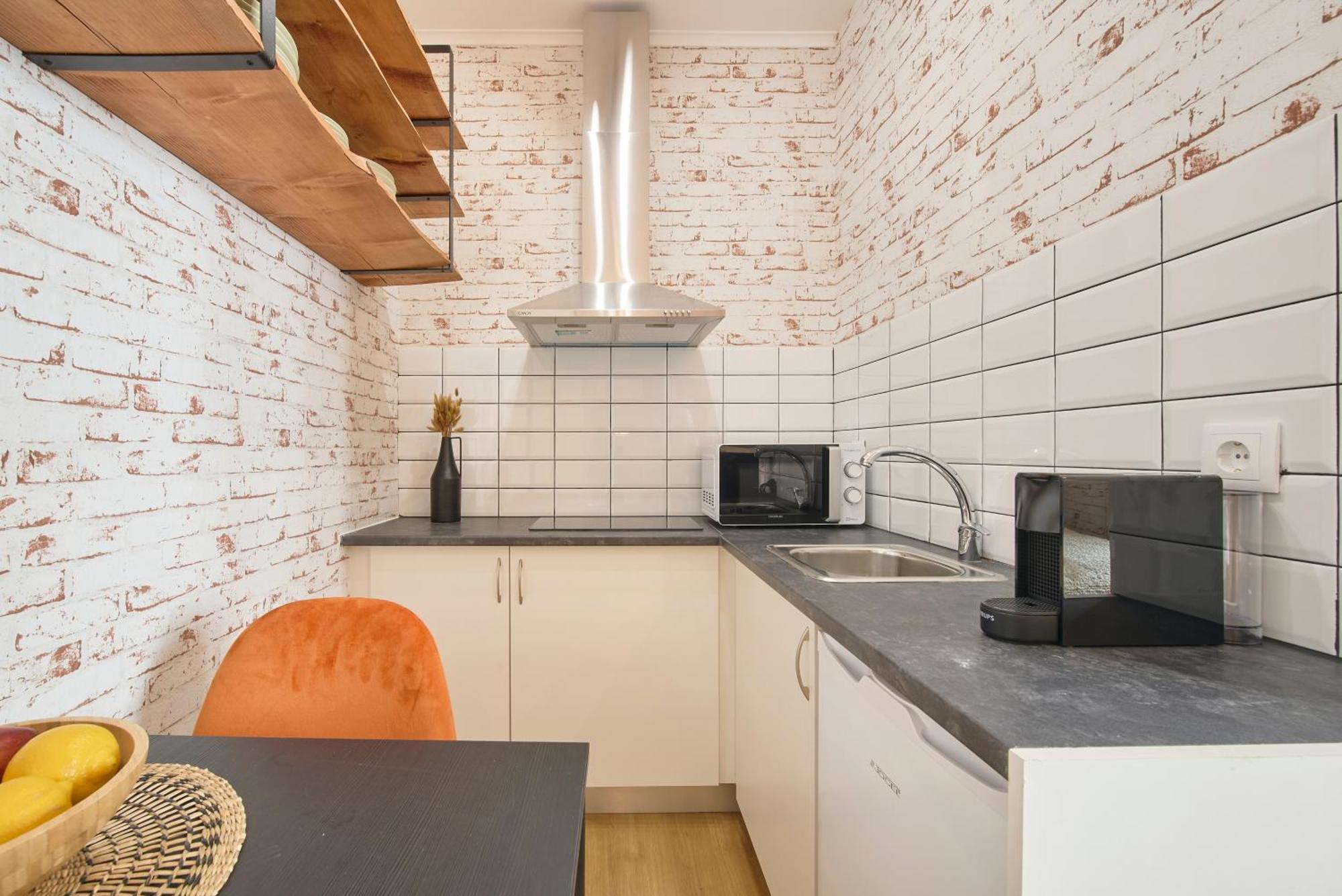 Urban Charm - Centre Apartment *